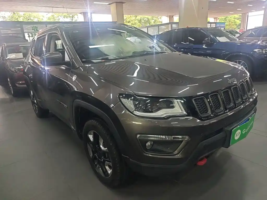 Jeep Compass 2017 — фото 4