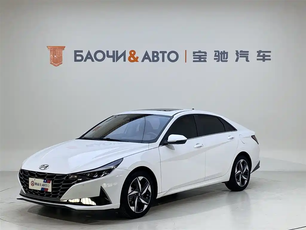 Hyundai Elantra 2022 — фото 21