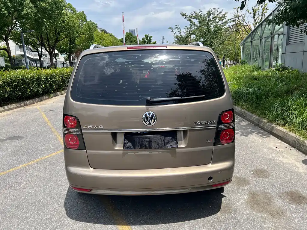 Volkswagen Touran 2016