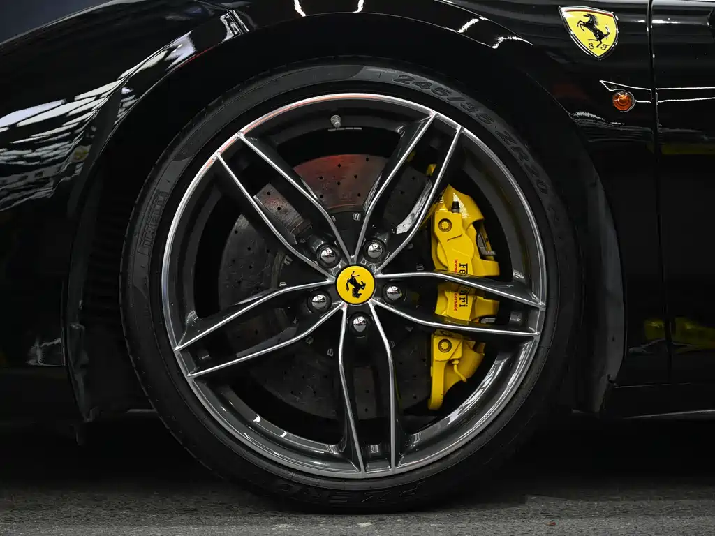 Ferrari 488 2018 — фото 4