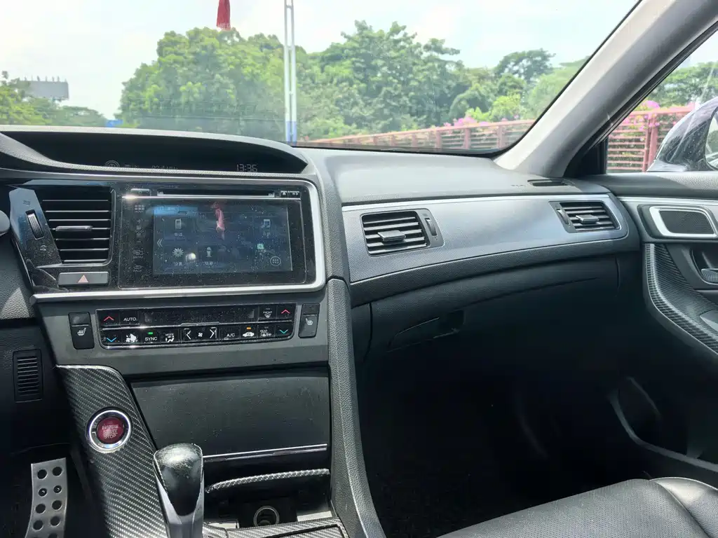 Honda Spirior 2015 — фото 10