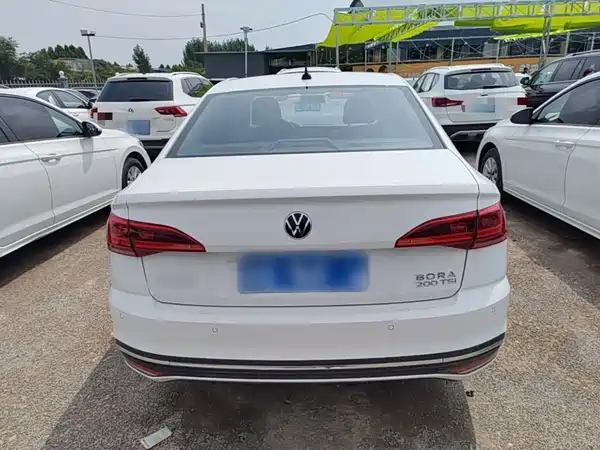 Volkswagen Bora 2024