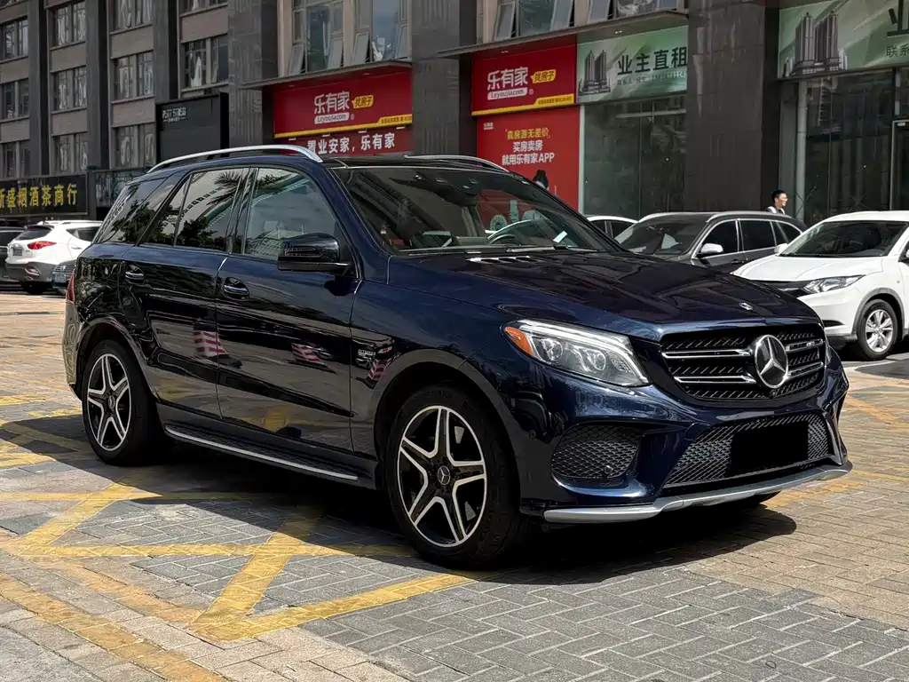 Mercedes-Benz GLE AMG 2018 — фото 1