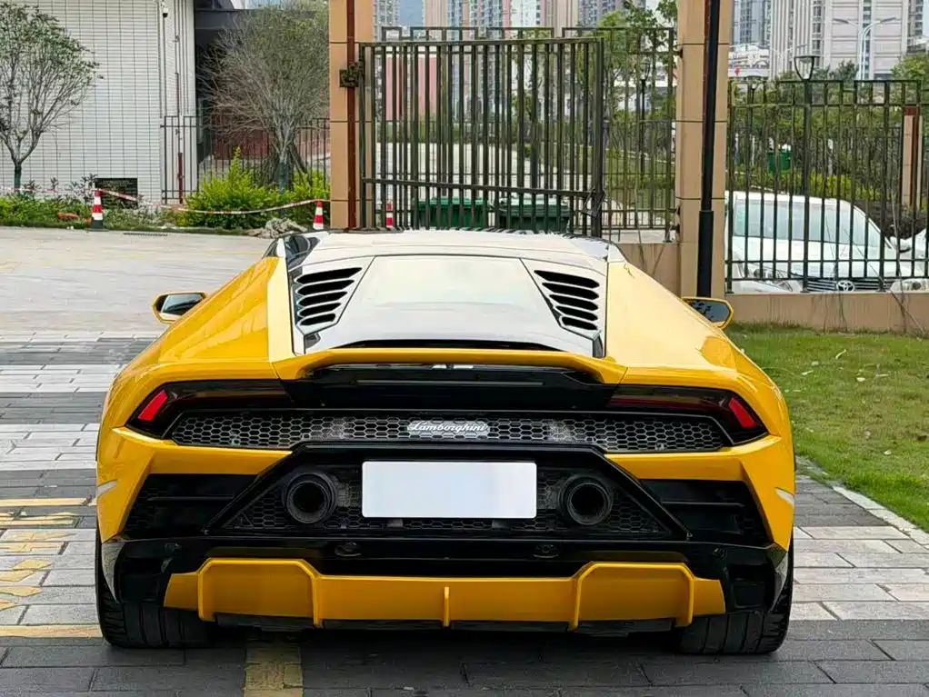 Lamborghini Huracan 2021 — фото 6