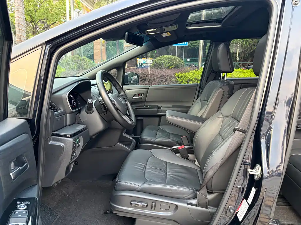 Honda Odyssey 2023 — фото 10