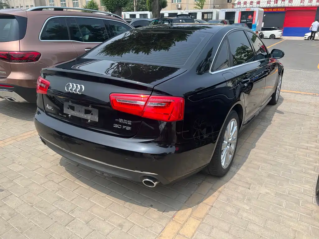 Audi A6L 2015 — фото 4