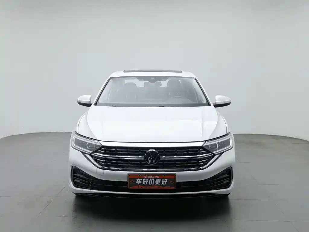 Volkswagen Sagitar 2024