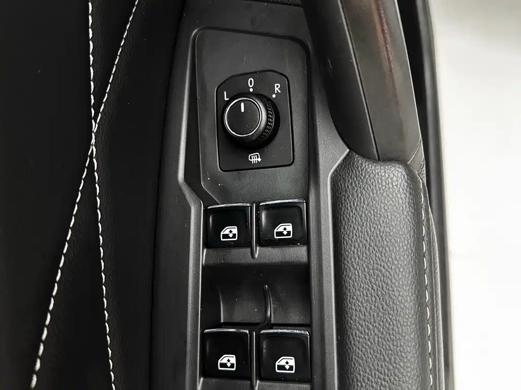 Volkswagen Tiguan L 2023 — фото 19