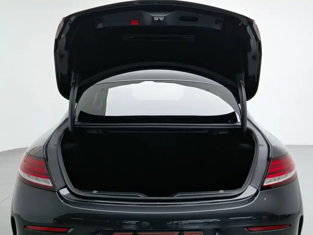 Mercedes-Benz C-Class 2022 — фото 16