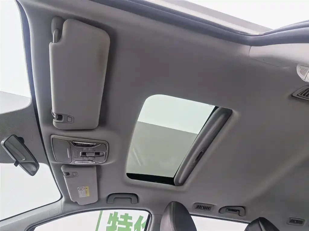 GAC Motor Trumpchi M6 2019 — фото 14