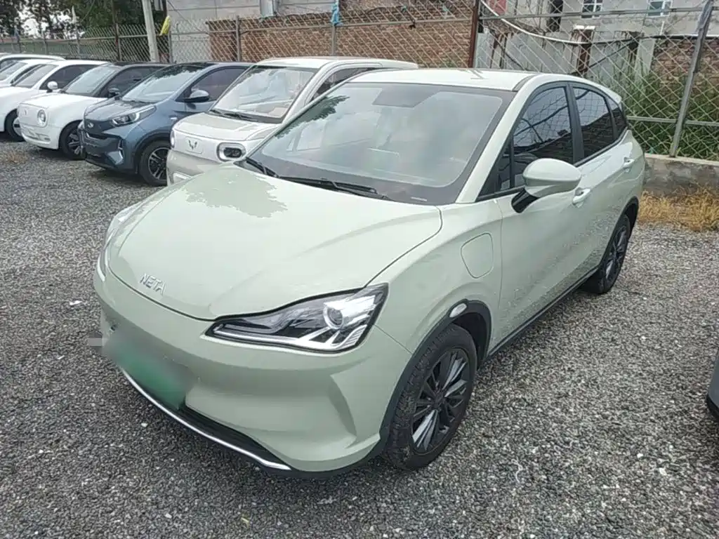 Neta V 2022