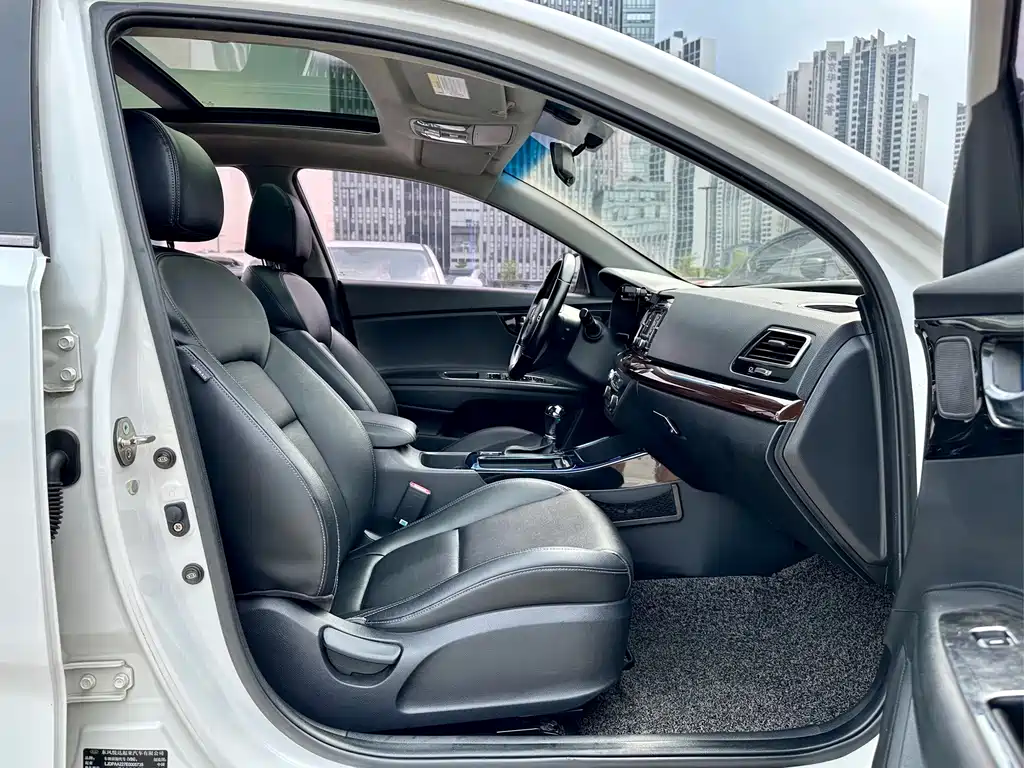 Kia K4 2015 — фото 16