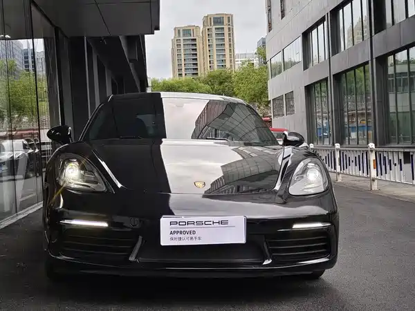 Porsche 718 2017
