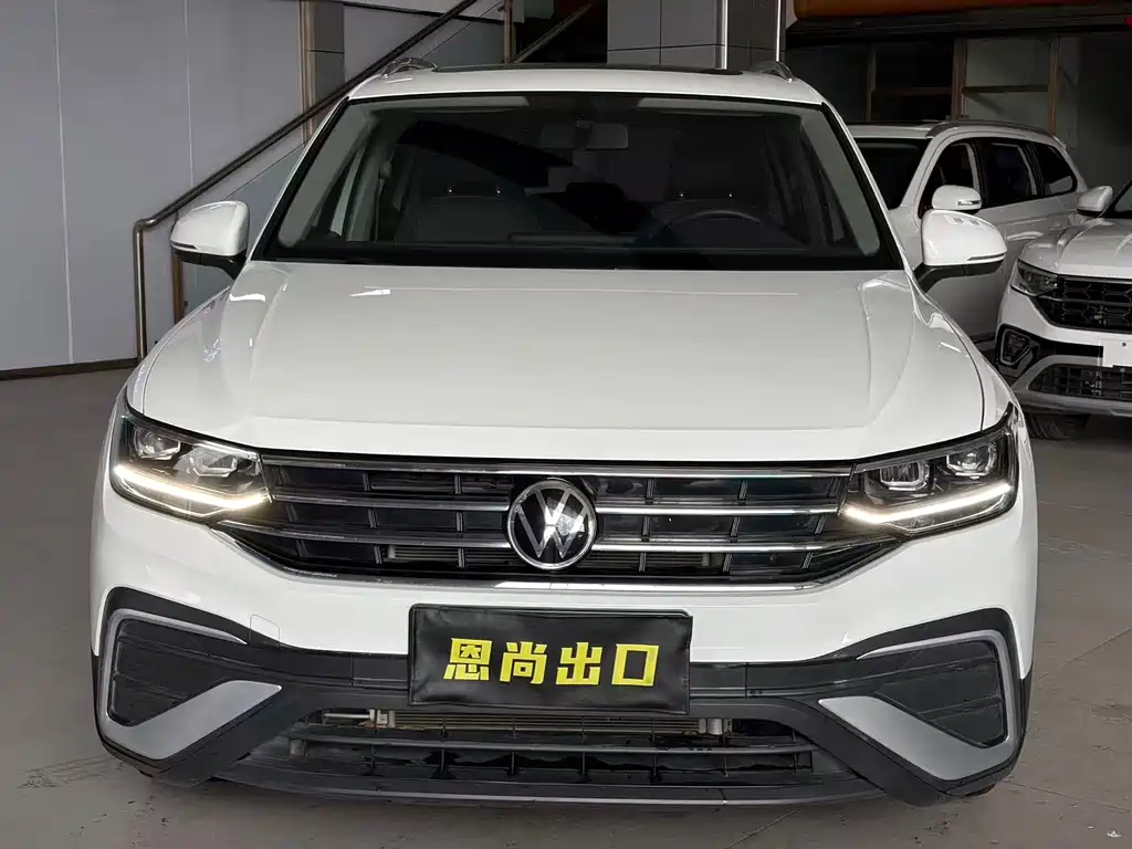 Volkswagen Tiguan L 2022