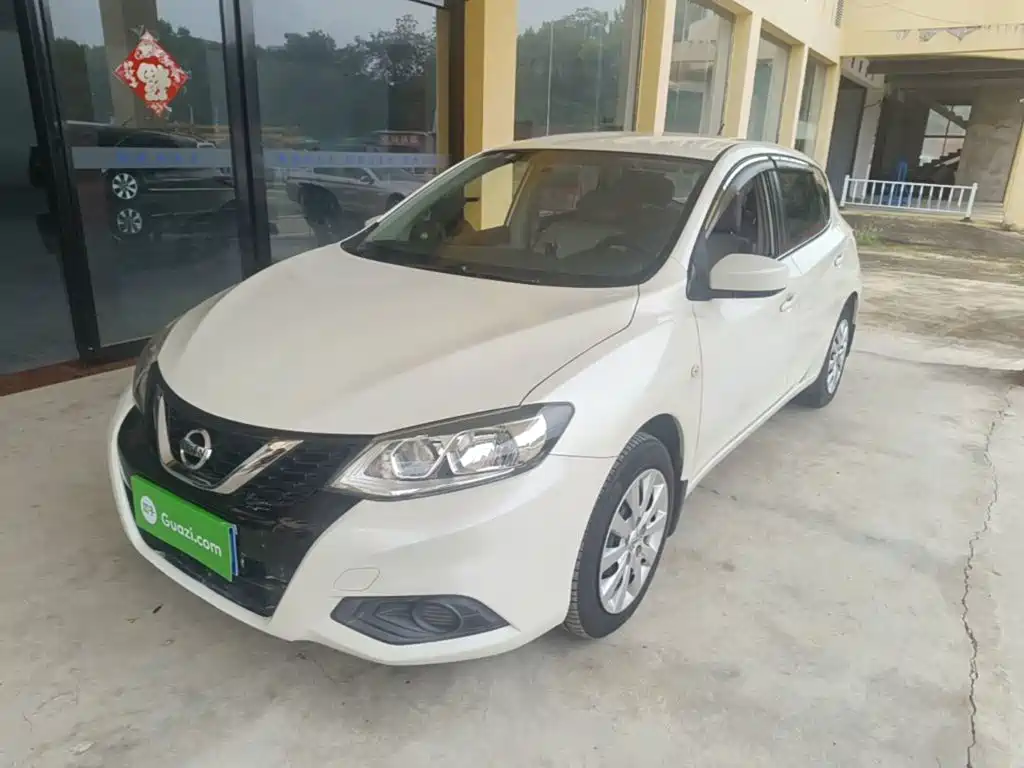 Nissan Tiida 2016