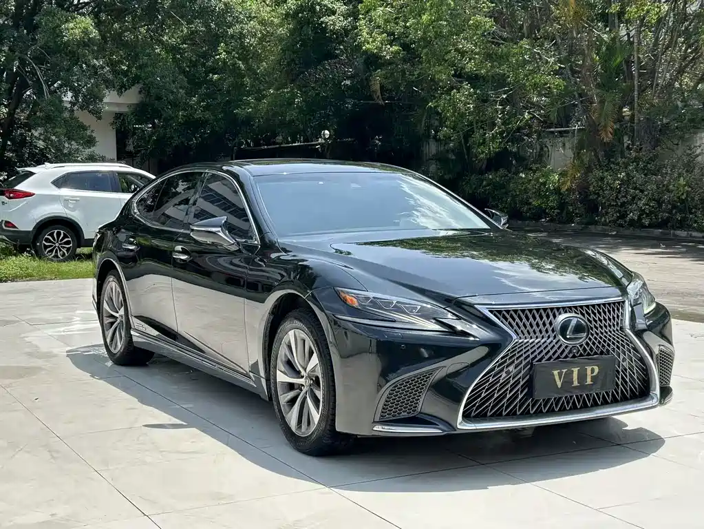 Lexus LS 2020 — фото 3