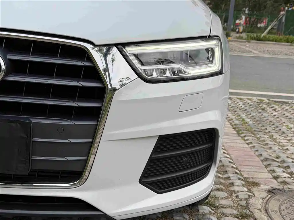 Audi Q3 2018 — фото 13