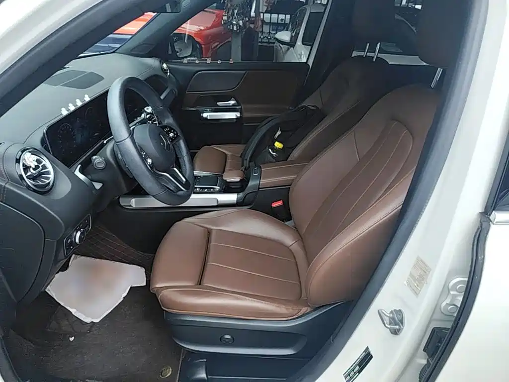 Mercedes-Benz GLB 2020 — фото 15