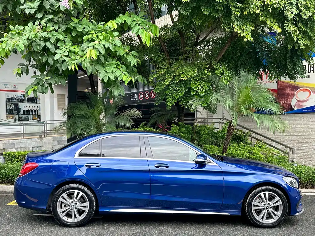 Mercedes-Benz C-Class 2018 — фото 7