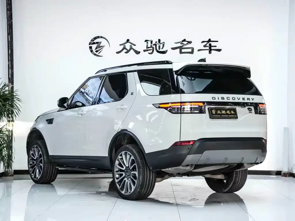 Land Rover Discovery 2020 — фото 12