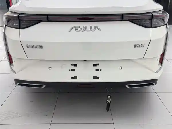 Dongfeng Yixuan 2022