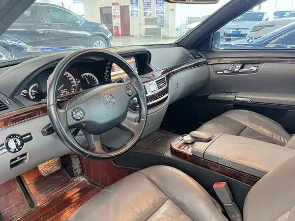 Mercedes-Benz S-Class 2008