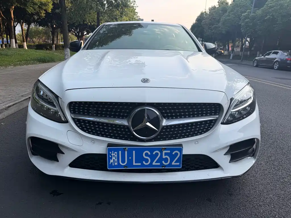 Mercedes-Benz C-Class 2019