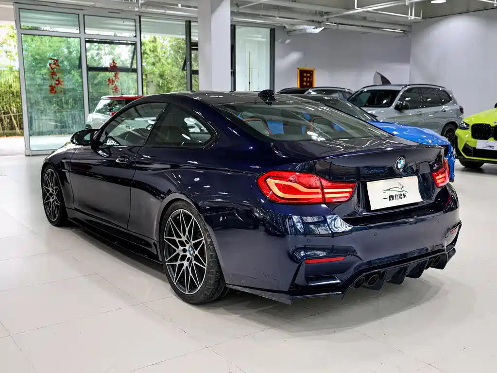BMW M4 2017 — фото 4