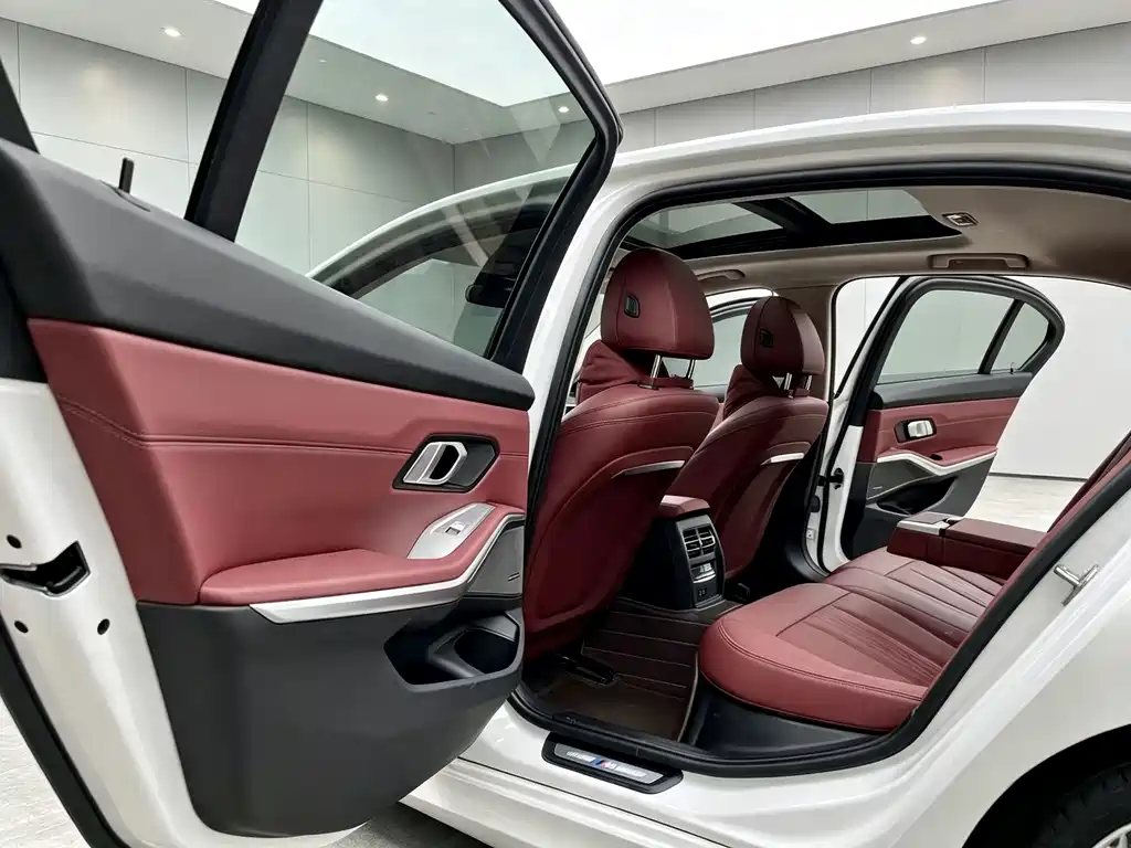BMW 3 Series 2023