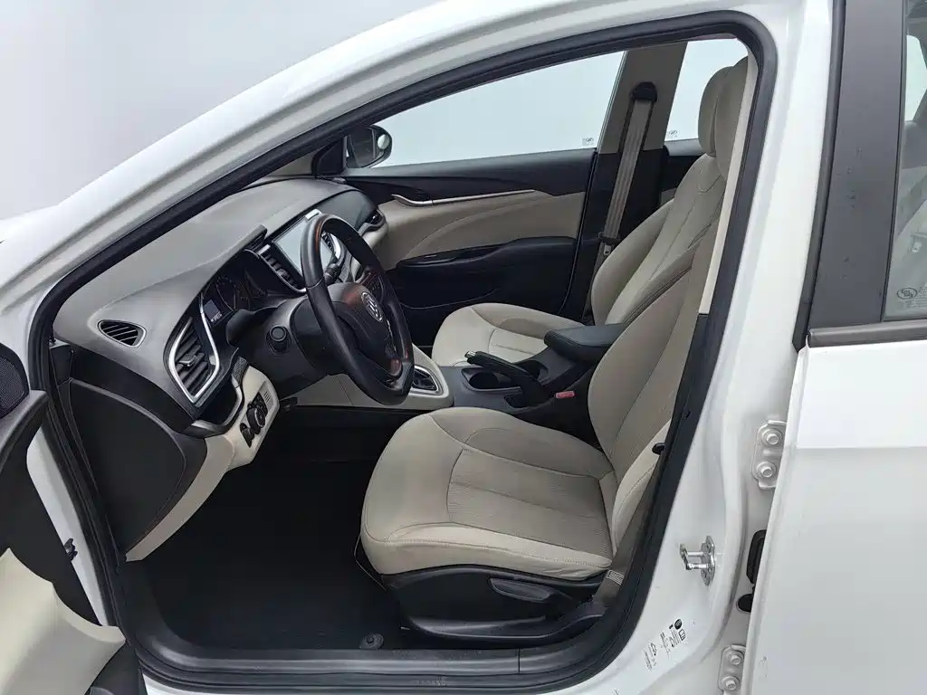 Buick Excelle GT 2017 — фото 10