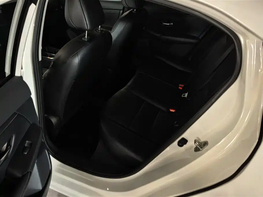 Nissan Sylphy 2022 — фото 11