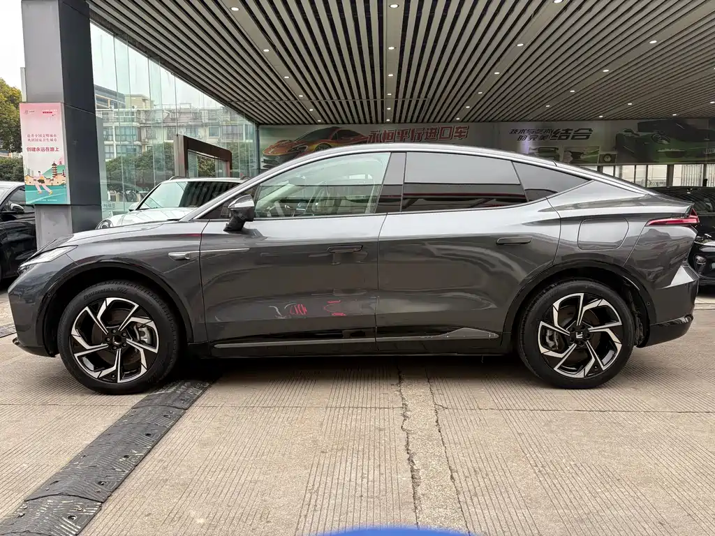 Roewe Feifan R7 2023 — фото 3