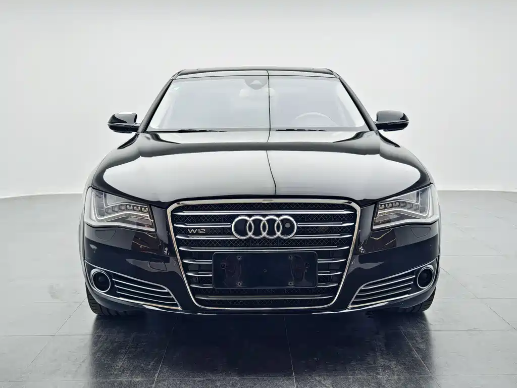Audi A8 2014 — фото 2