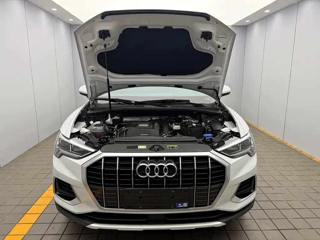 Audi Q3 2022 — фото 15