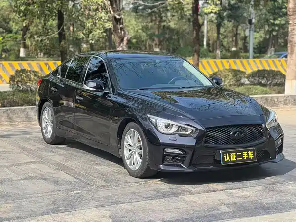 Infiniti Q50 2014