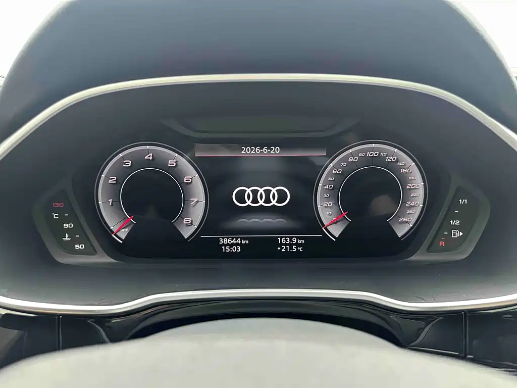 Audi Q3 2022 — фото 19