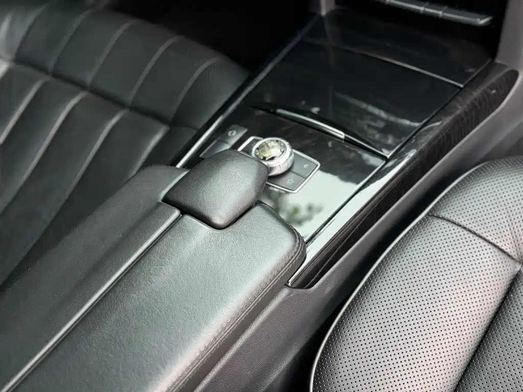 Mercedes-Benz E-Class 2014 — фото 17