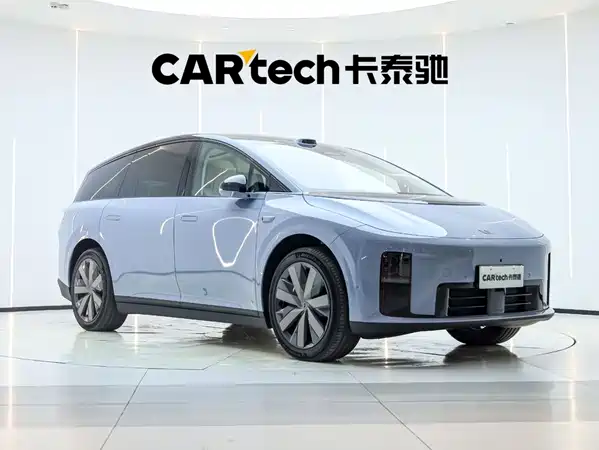 Li Auto i8 2025