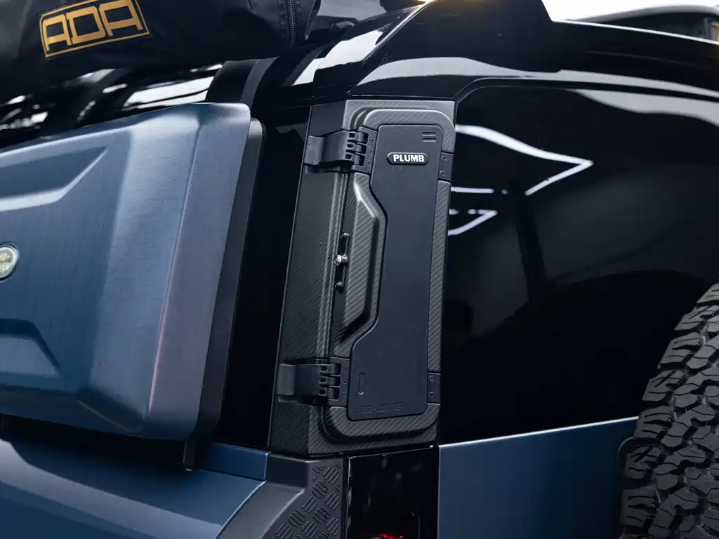 Land Rover Defender 2022 — фото 19
