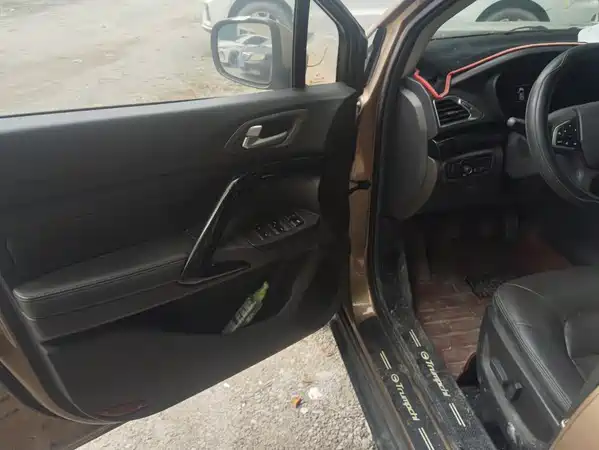 GAC Trumpchi GS4 2016