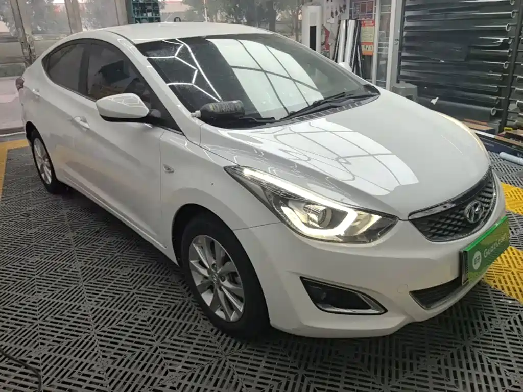 Hyundai Elantra 2016