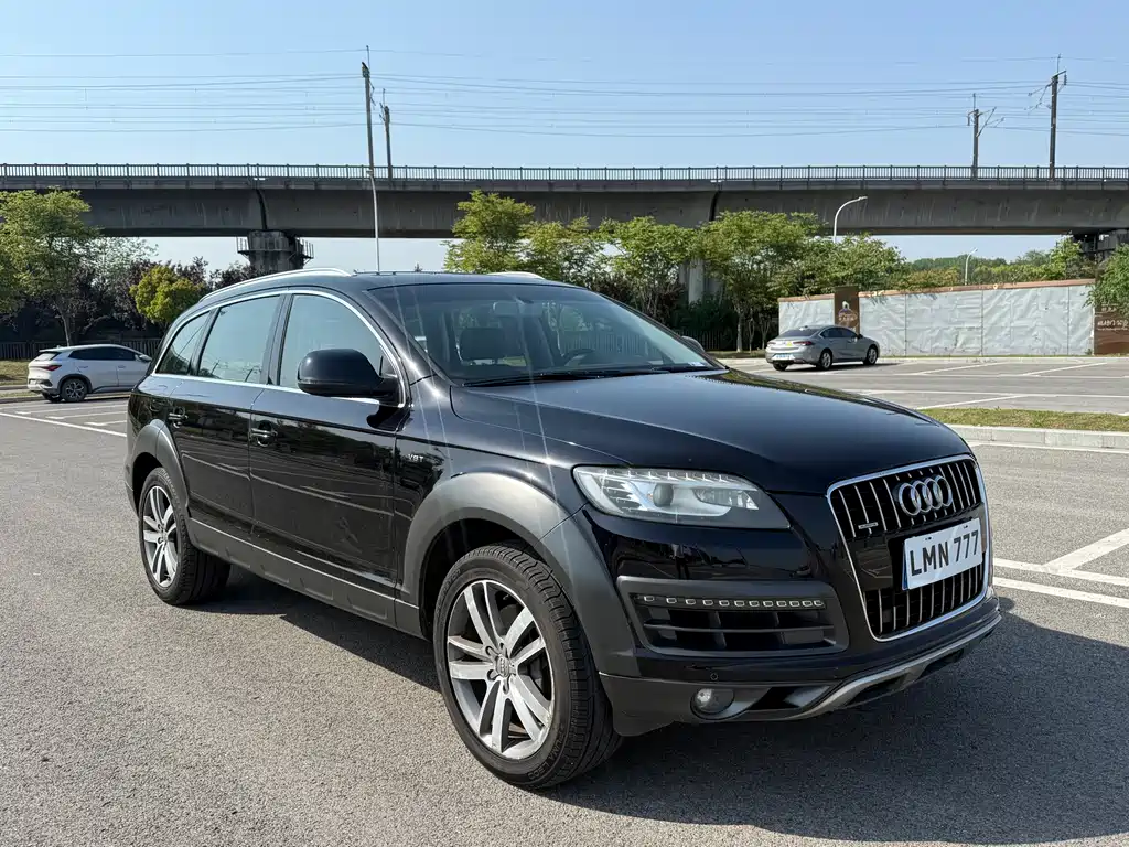 Audi Q7 2015 — фото 10