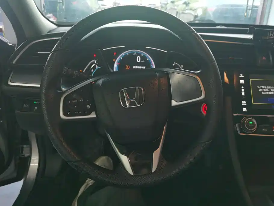 Honda Civic 2019 — фото 15