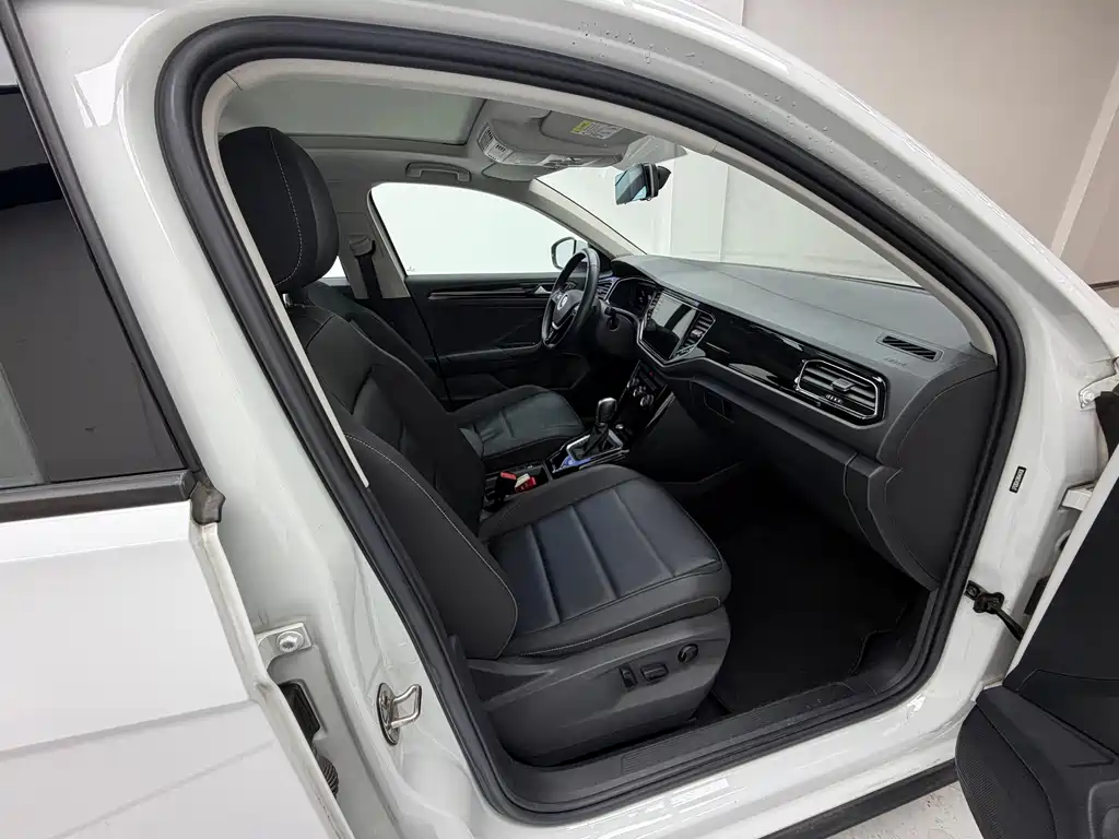 Volkswagen T-Roc 2022 — фото 17