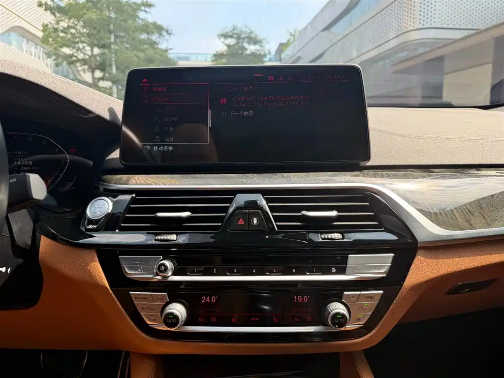 BMW 6 Series GT 2023 — фото 3