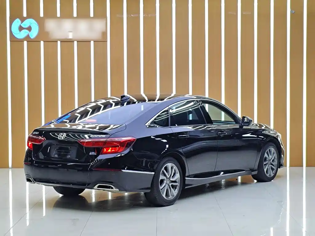 Honda Inspire 2020 — фото 10