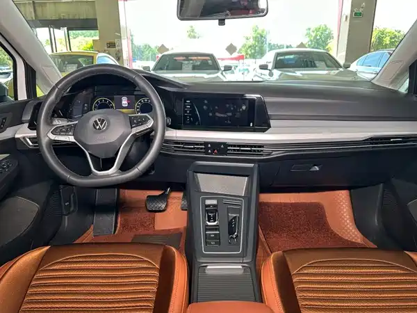 Volkswagen Golf 2022