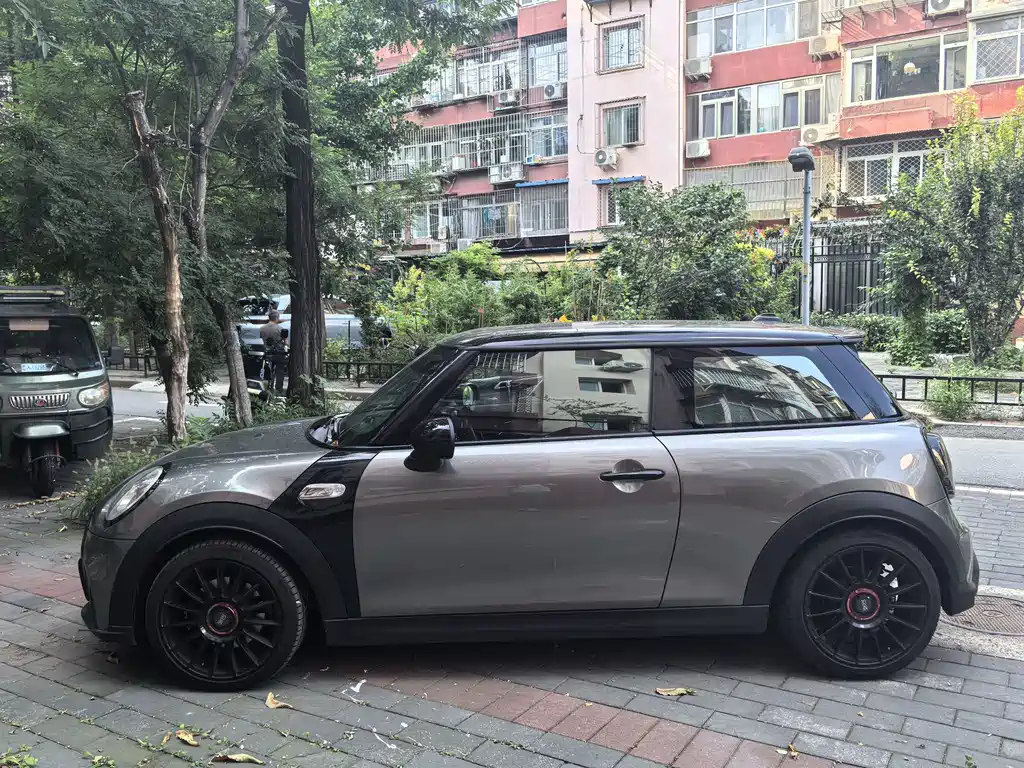 MINI MINI 2015