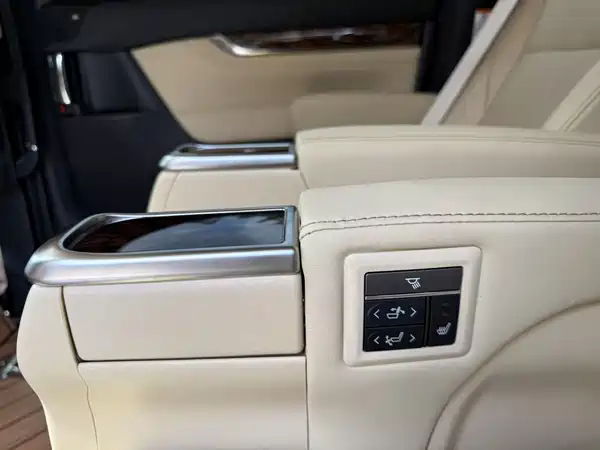 Toyota Alphard 2021