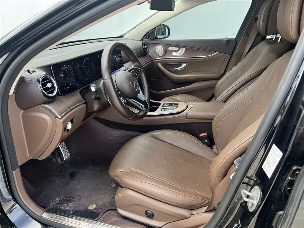 Mercedes-Benz E-Class 2023